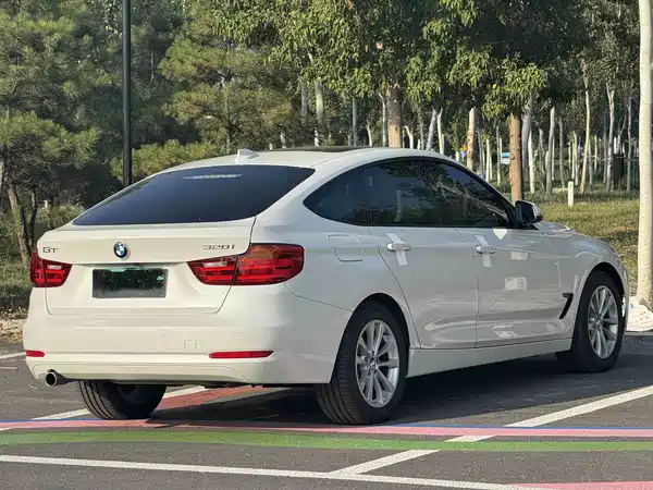 BMW 3 Series GT 2016