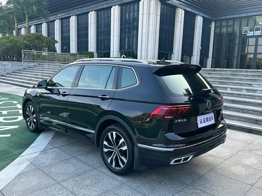 Volkswagen Tiguan L 2024 — фото 31
