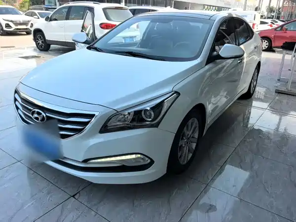 Hyundai Mistra 2015