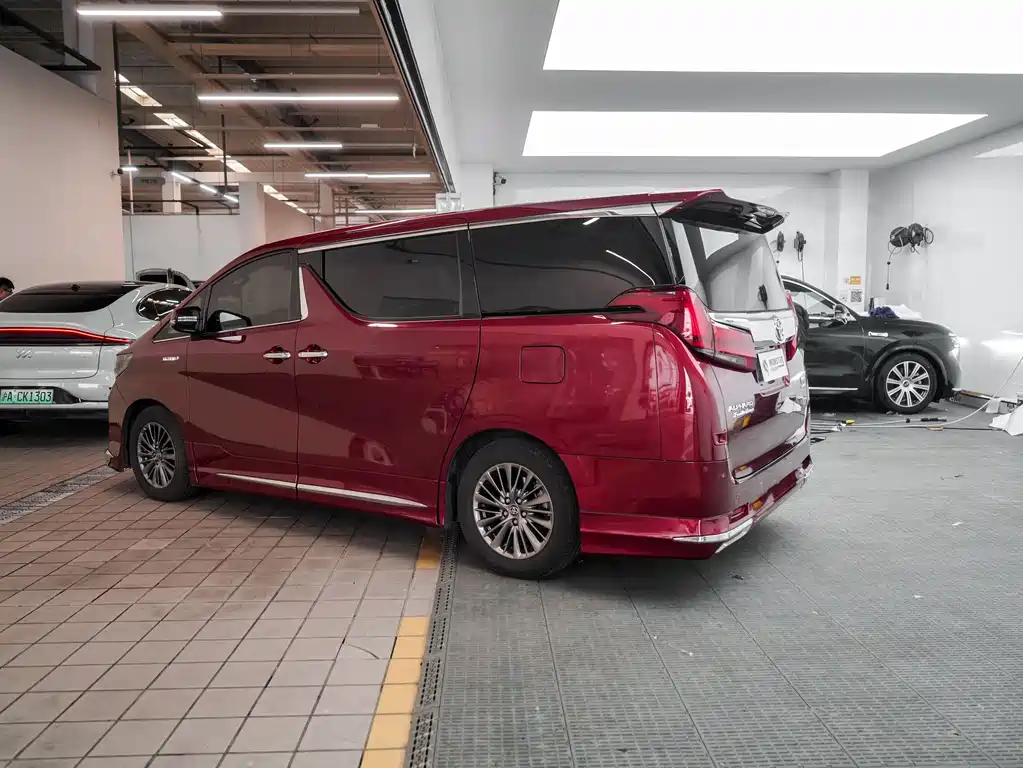 Toyota Alphard 2019 — фото 7