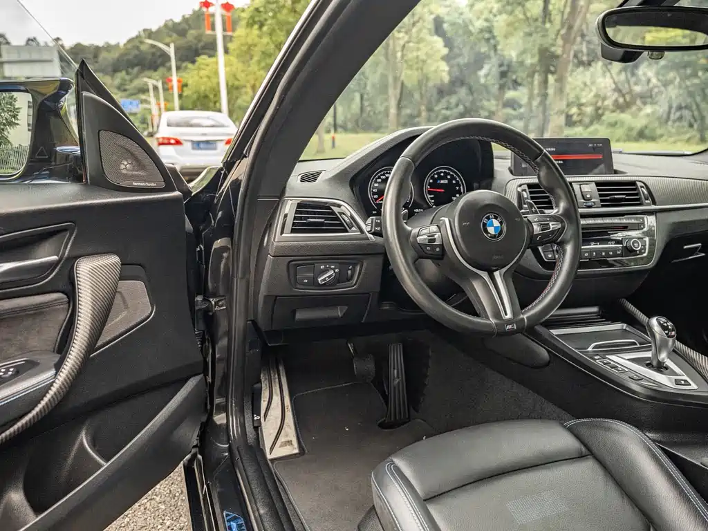 BMW M2 2018 — фото 6