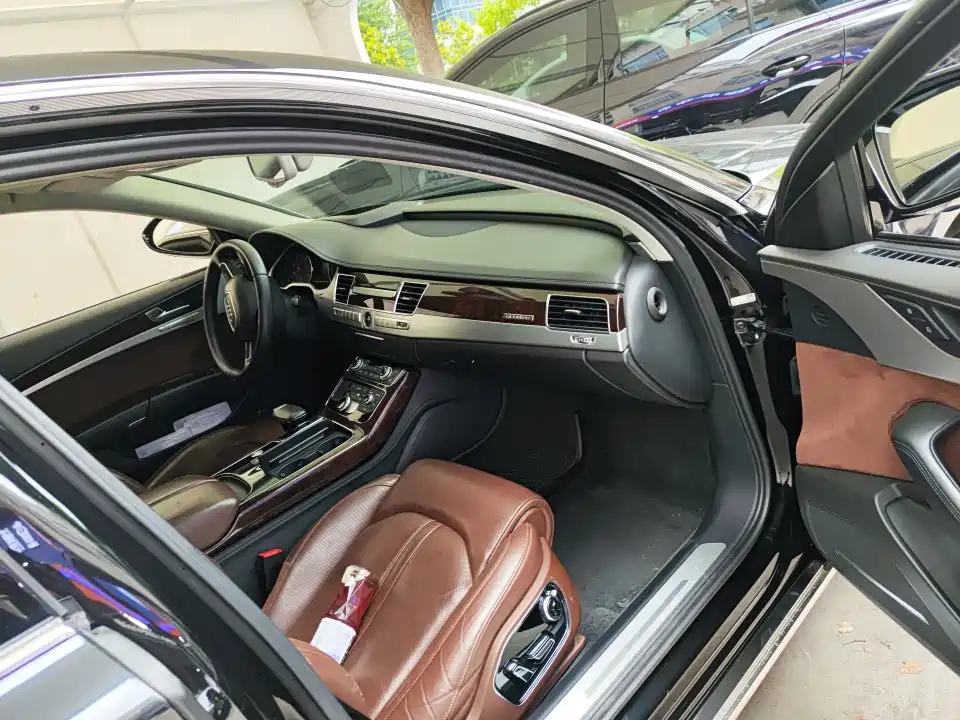 Audi A8 2015 — фото 3