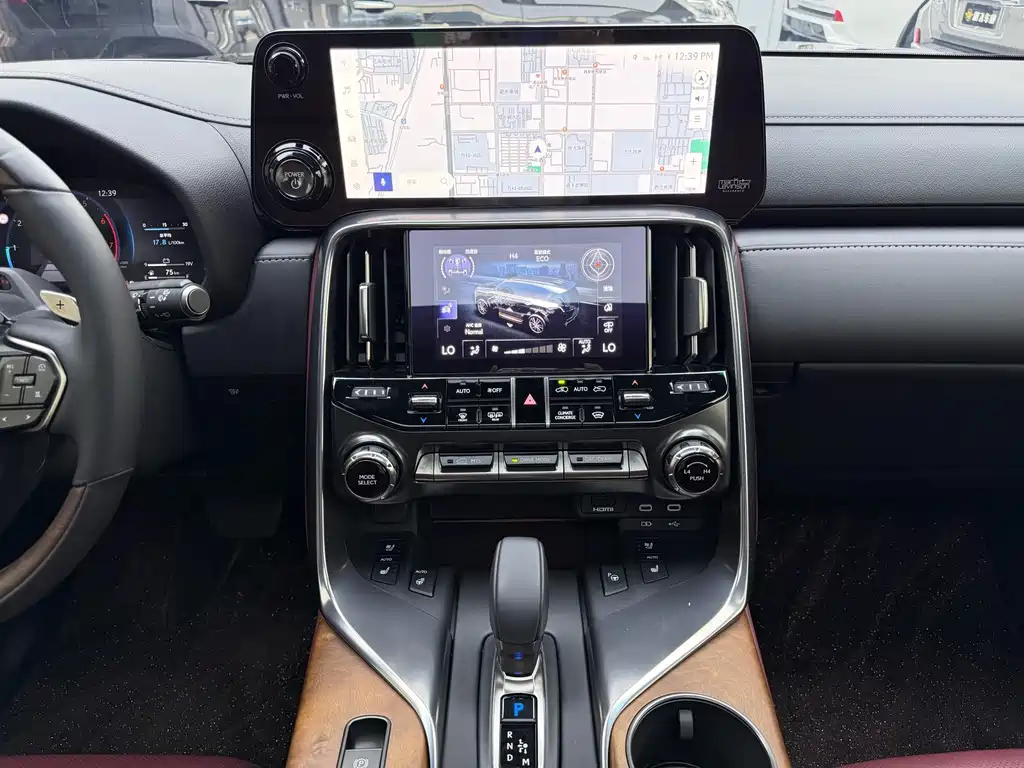 Lexus LX 2025 — фото 18