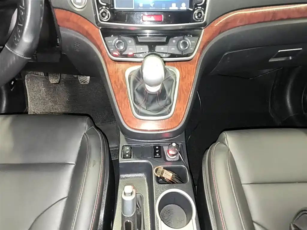 Haval H6 2016 — фото 10