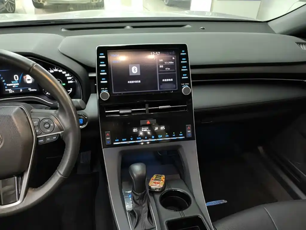 Toyota Avalon 2022 — фото 10