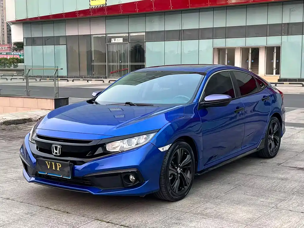 Honda Civic 2019 — фото 1
