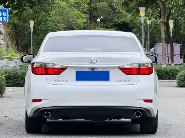 Lexus ES 2014
