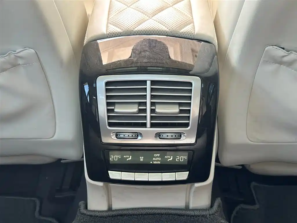 Mercedes-Benz S-Class 2011 — фото 23
