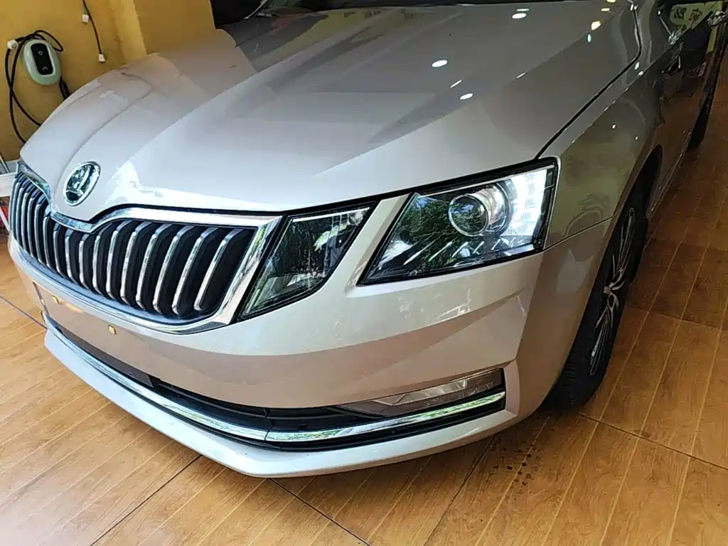 Skoda Octavia 2020 — фото 24