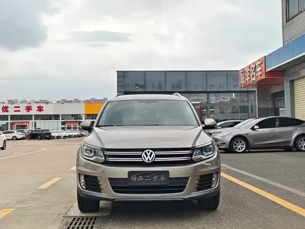 Volkswagen Tiguan 2015