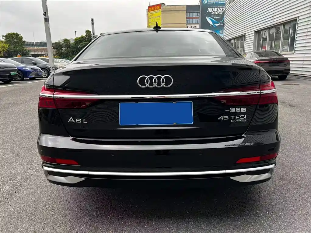 Audi A6L 2025 — фото 5