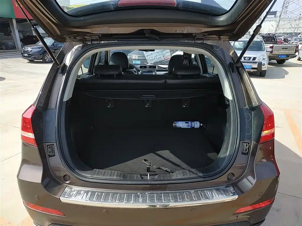 Haval H2 2015 — фото 15