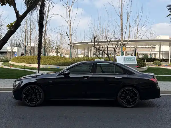 Mercedes-Benz E-Class AMG 2022