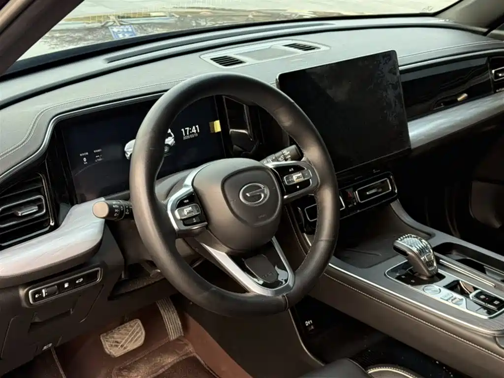 GAC Motor Trumpchi GS8 2023 — фото 14