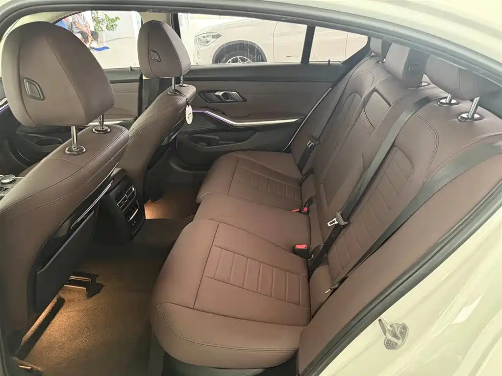 BMW 3 Series 2021