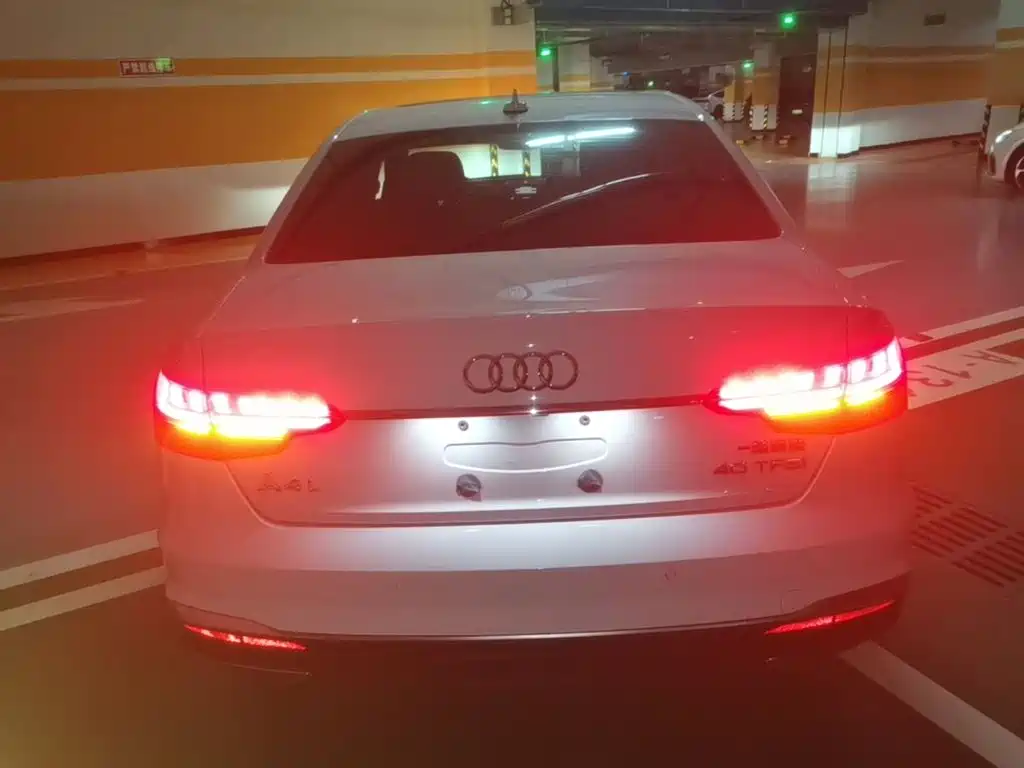Audi A4L 2024