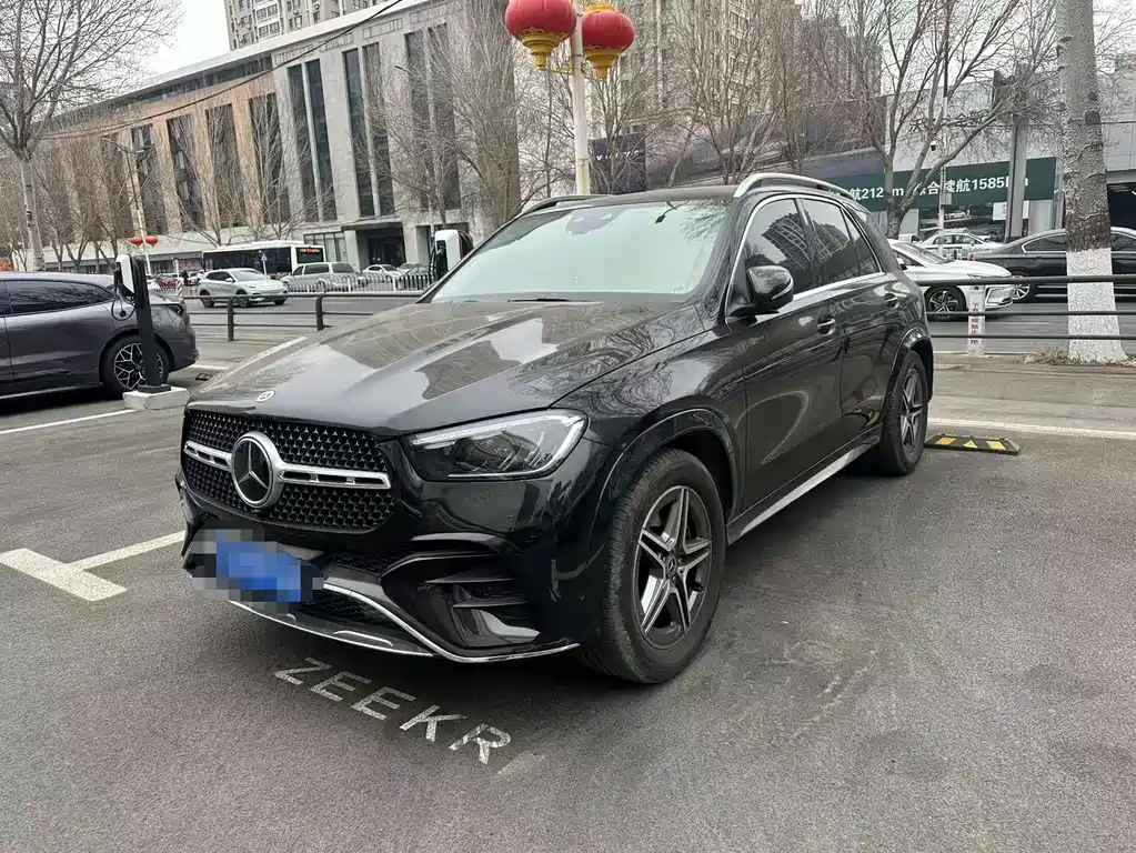 Mercedes-Benz GLE 2024 — фото 1