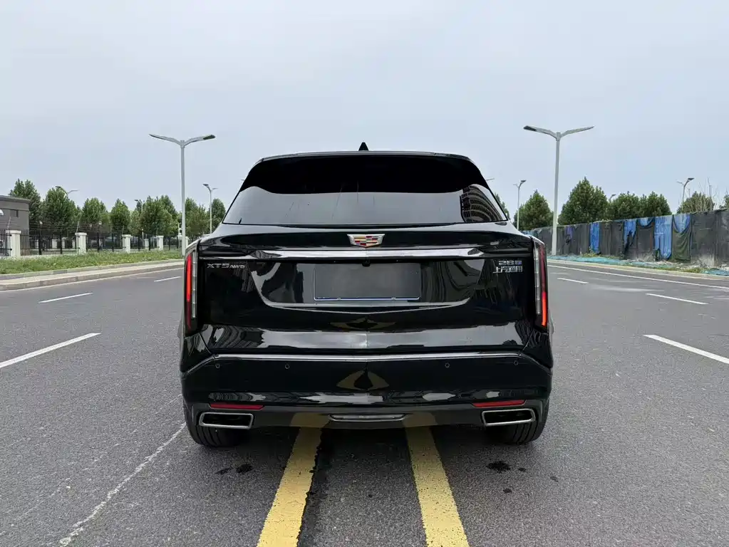 Cadillac XT5 2026 — фото 9