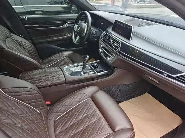 BMW 7 Series 2019