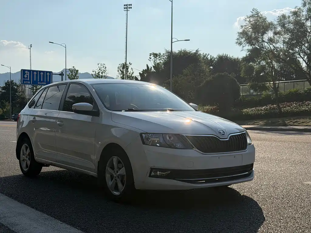 Skoda Rapid Spaceback 2019