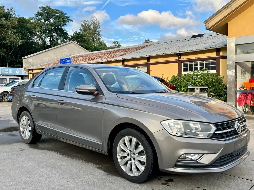 Volkswagen Bora 2016