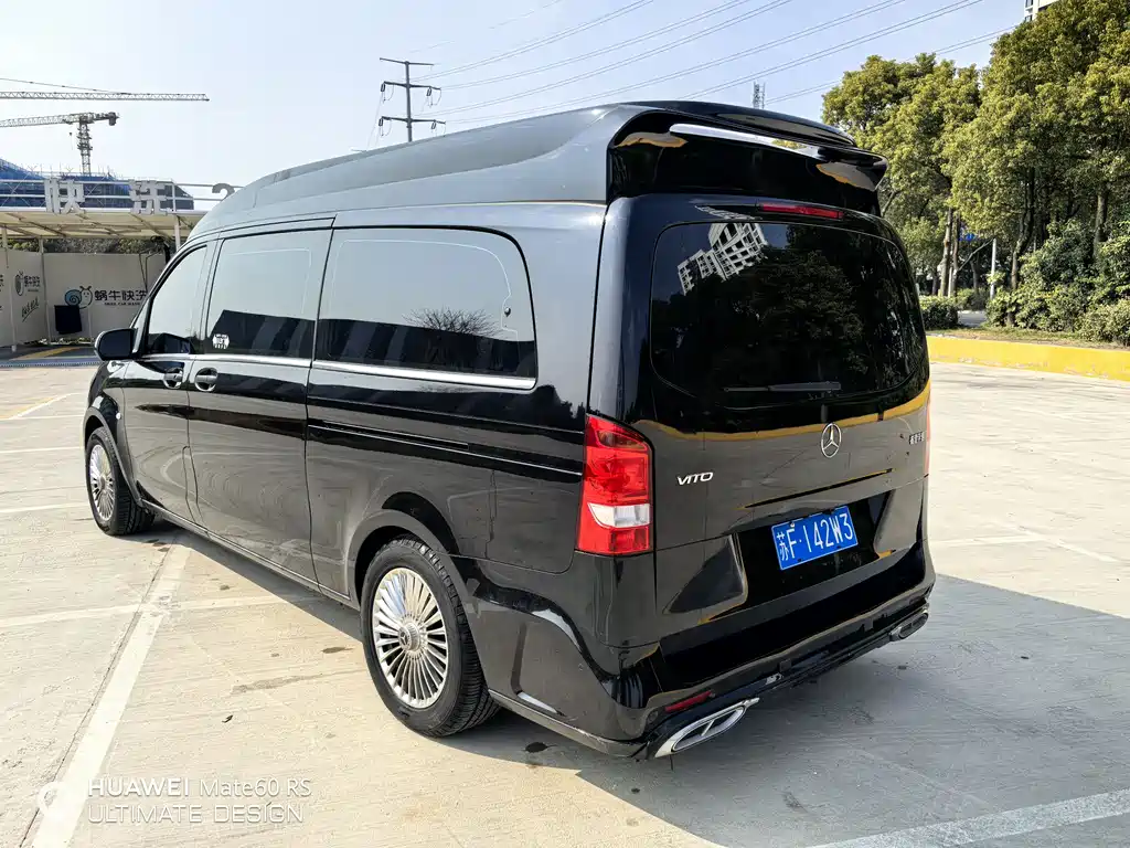 Mercedes-Benz Vito 2023 — фото 7