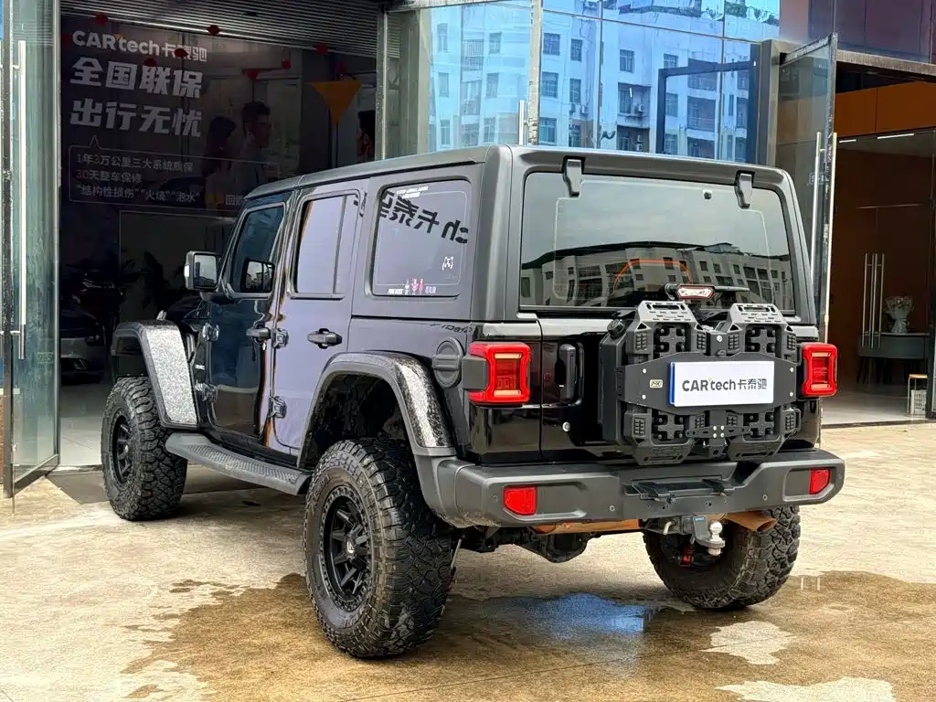 Jeep Wrangler 2019 — фото 14