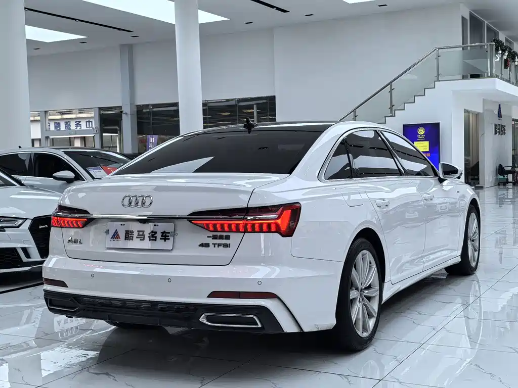 Audi A6L 2021 — фото 15