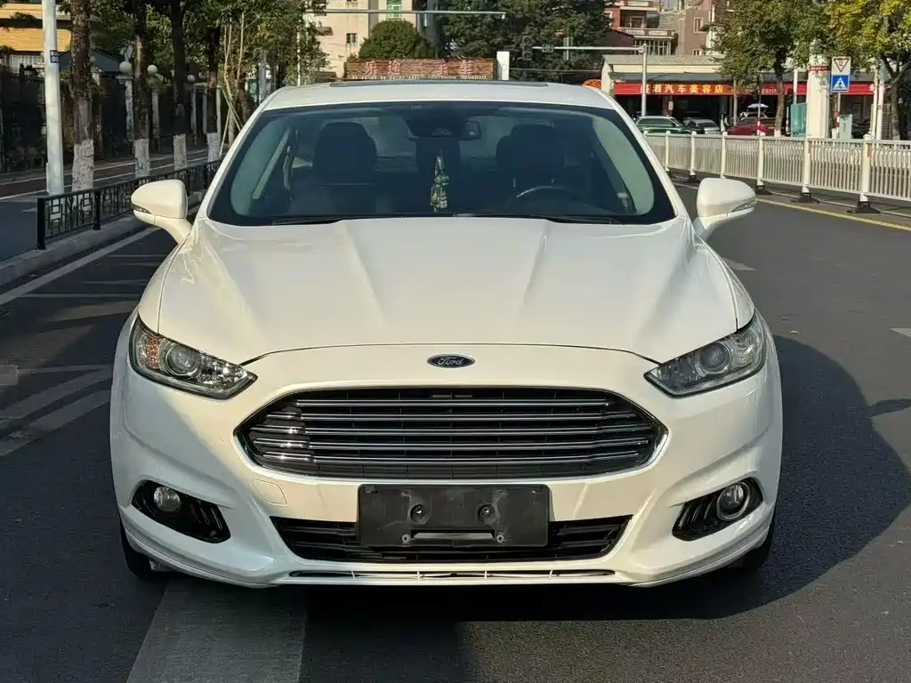 Ford Mondeo 2013 — фото 2