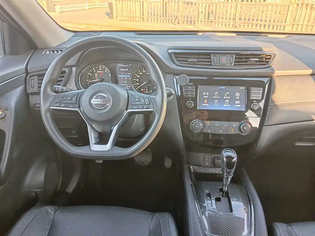 Nissan X-Trail 2017 — фото 18