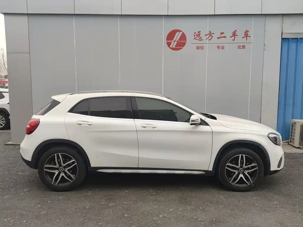 Mercedes-Benz GLA 2017 — фото 2