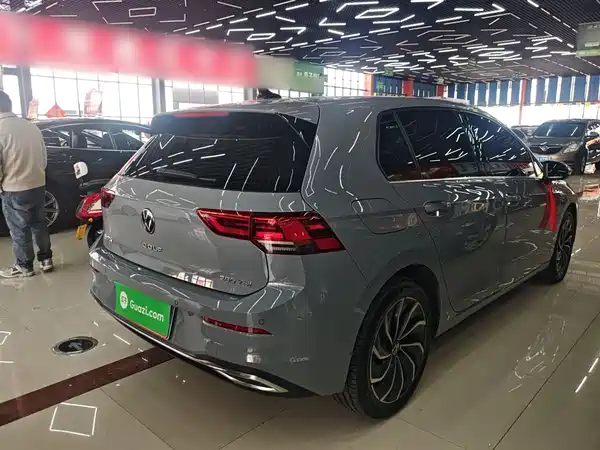 Volkswagen Golf 2023