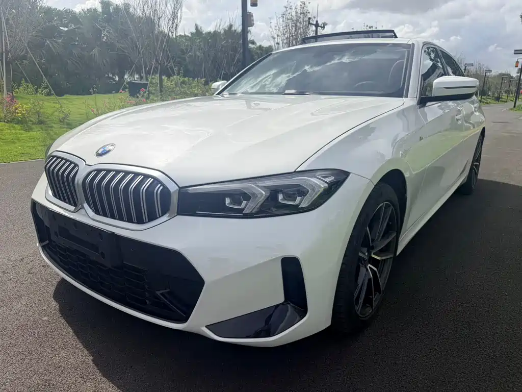 BMW 3 Series 2023