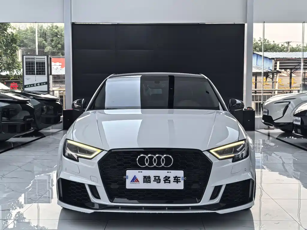 Audi A3 2018 — фото 2