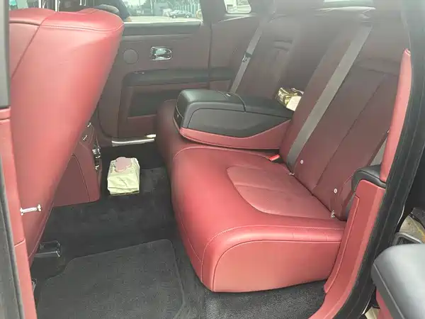 Rolls-Royce Ghost 2023