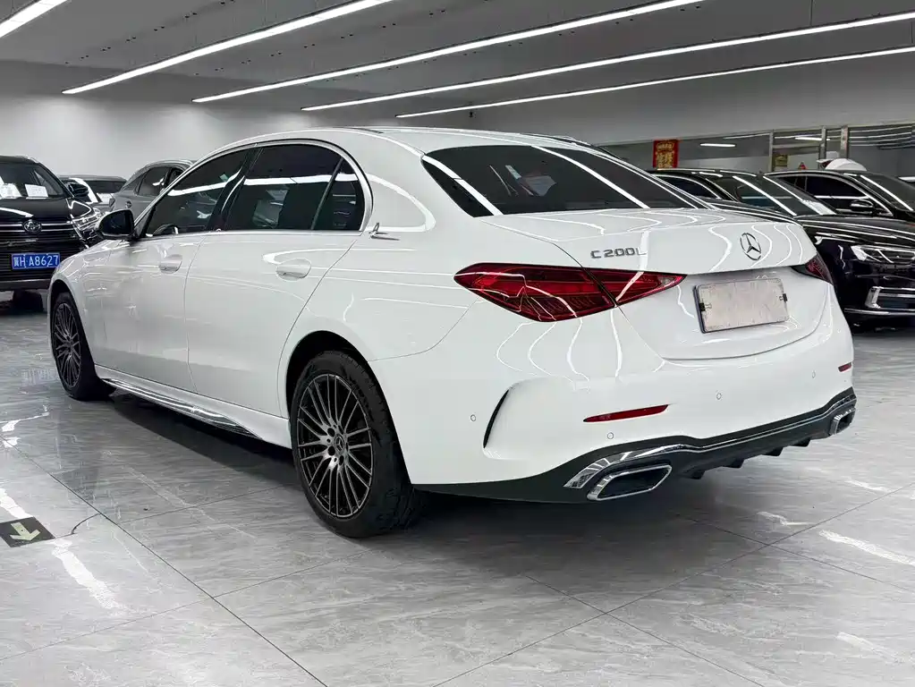 Mercedes-Benz C-Class 2024
