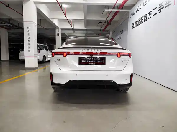 Lynk & Co 07 EM-P 2024