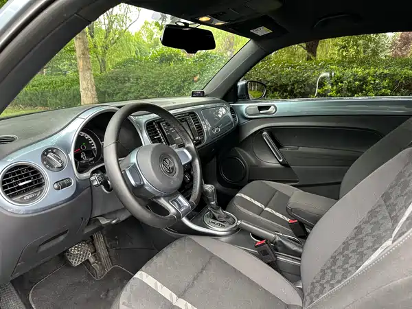 Volkswagen Beetle 2018