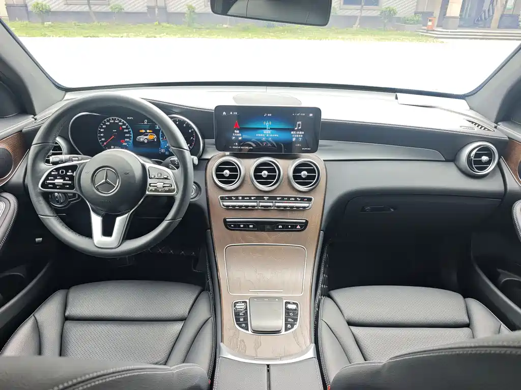 Mercedes-Benz GLC 2022 — фото 15