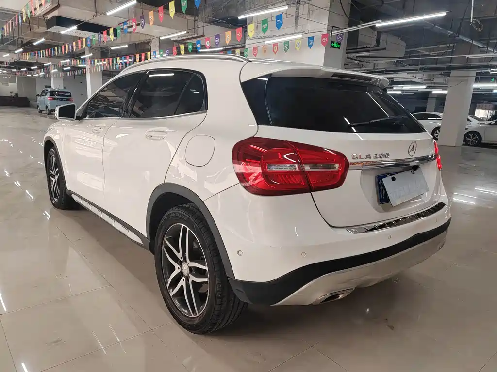 Mercedes-Benz GLA 2016 — фото 10