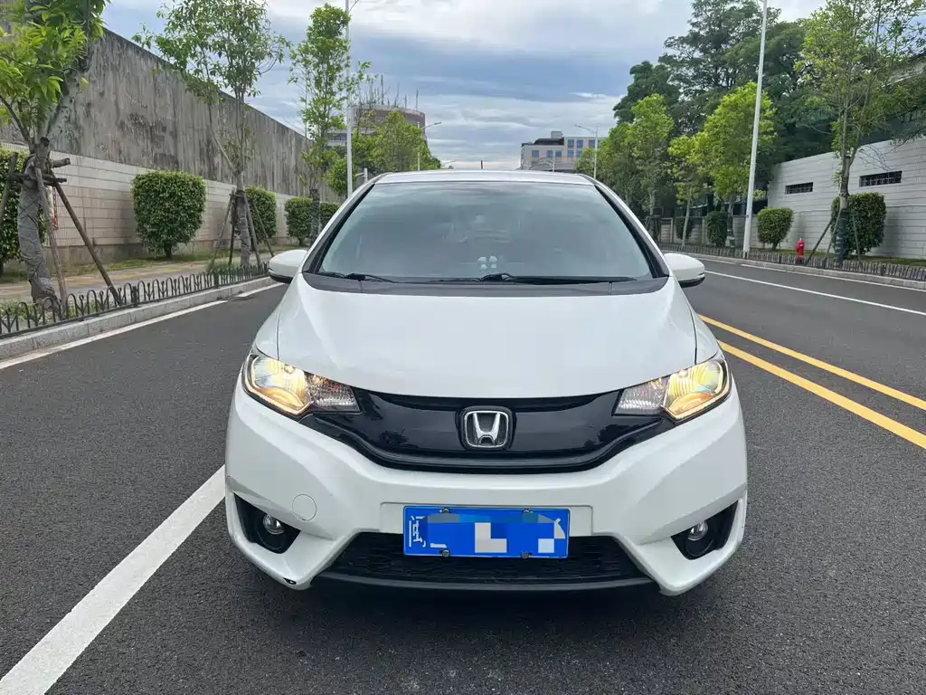 Honda Fit 2017 — фото 2