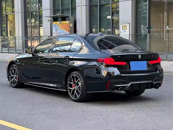 BMW 5 Series 2022