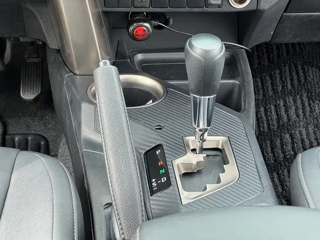 Toyota RAV4 2014 — фото 13