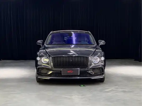Bentley Flying Spur 2022
