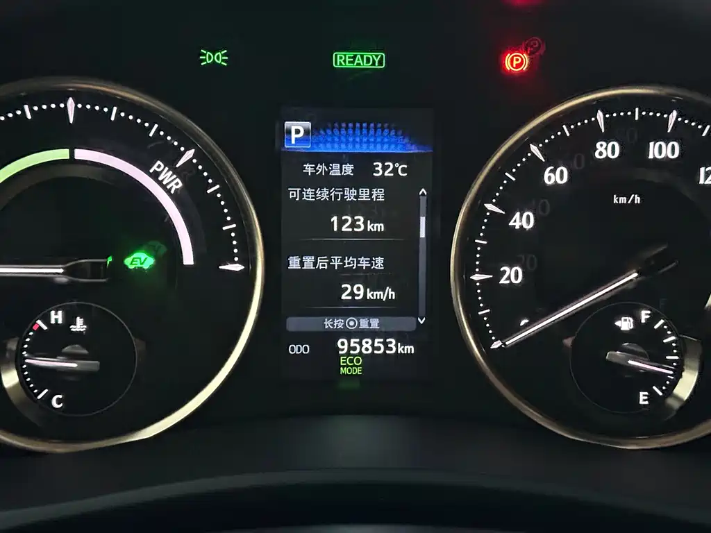 Toyota Alphard 2020 — фото 12