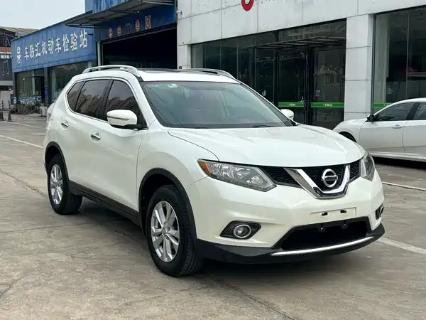 Nissan X-Trail 2015