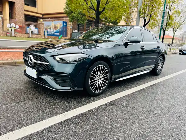 Mercedes-Benz C-Class 2024