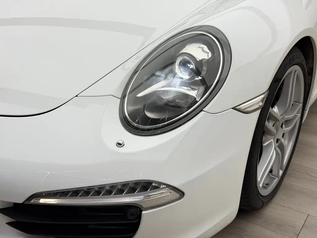 Porsche 911 2014 — фото 11