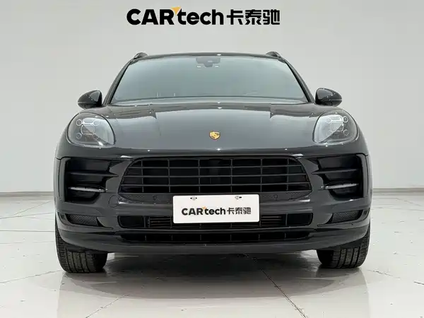 Porsche Macan 2021