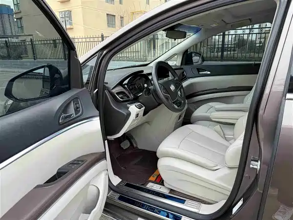Buick GL8 2023